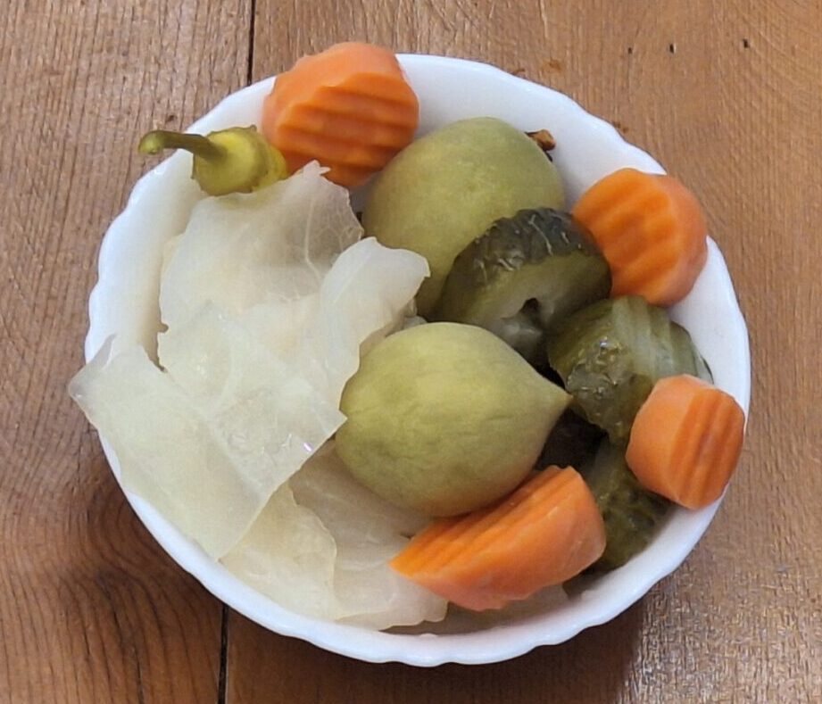  ассорти-მჟავეს ასორტი-Assorted pickles